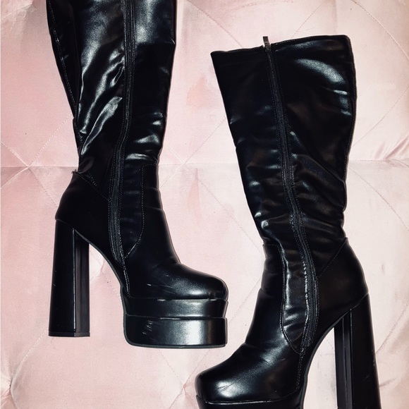 Custom Bratz doll inspired platform boots - Picture 2 of 6